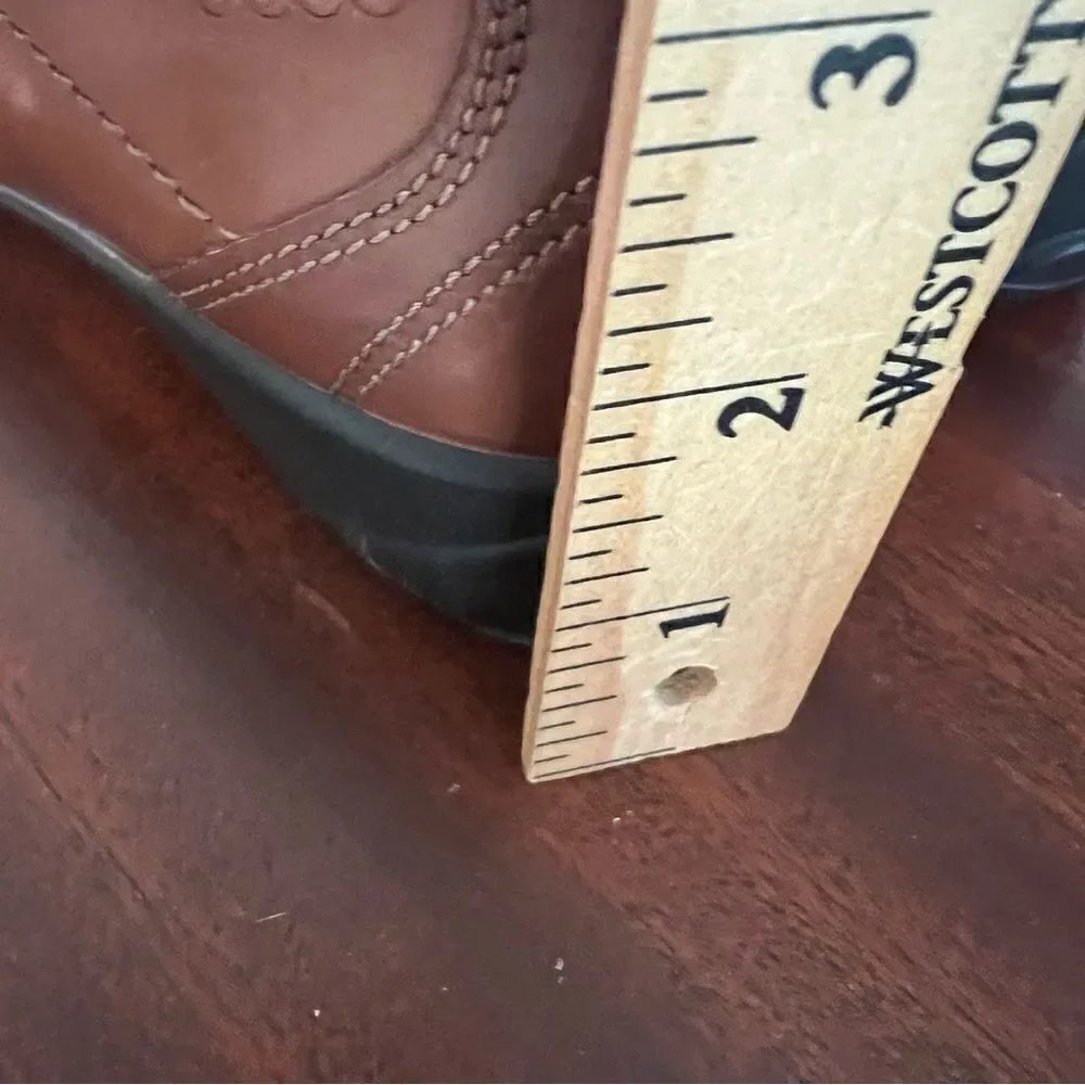 Ecco Brown Leather Loafers. Size 36 (5/5.5). Great Used Condition!